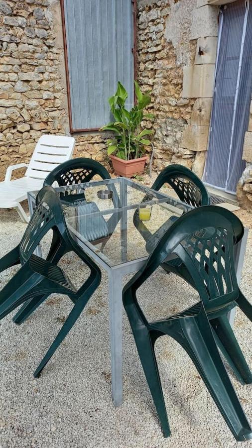 Villa Le Papillon à Savigne Extérieur photo